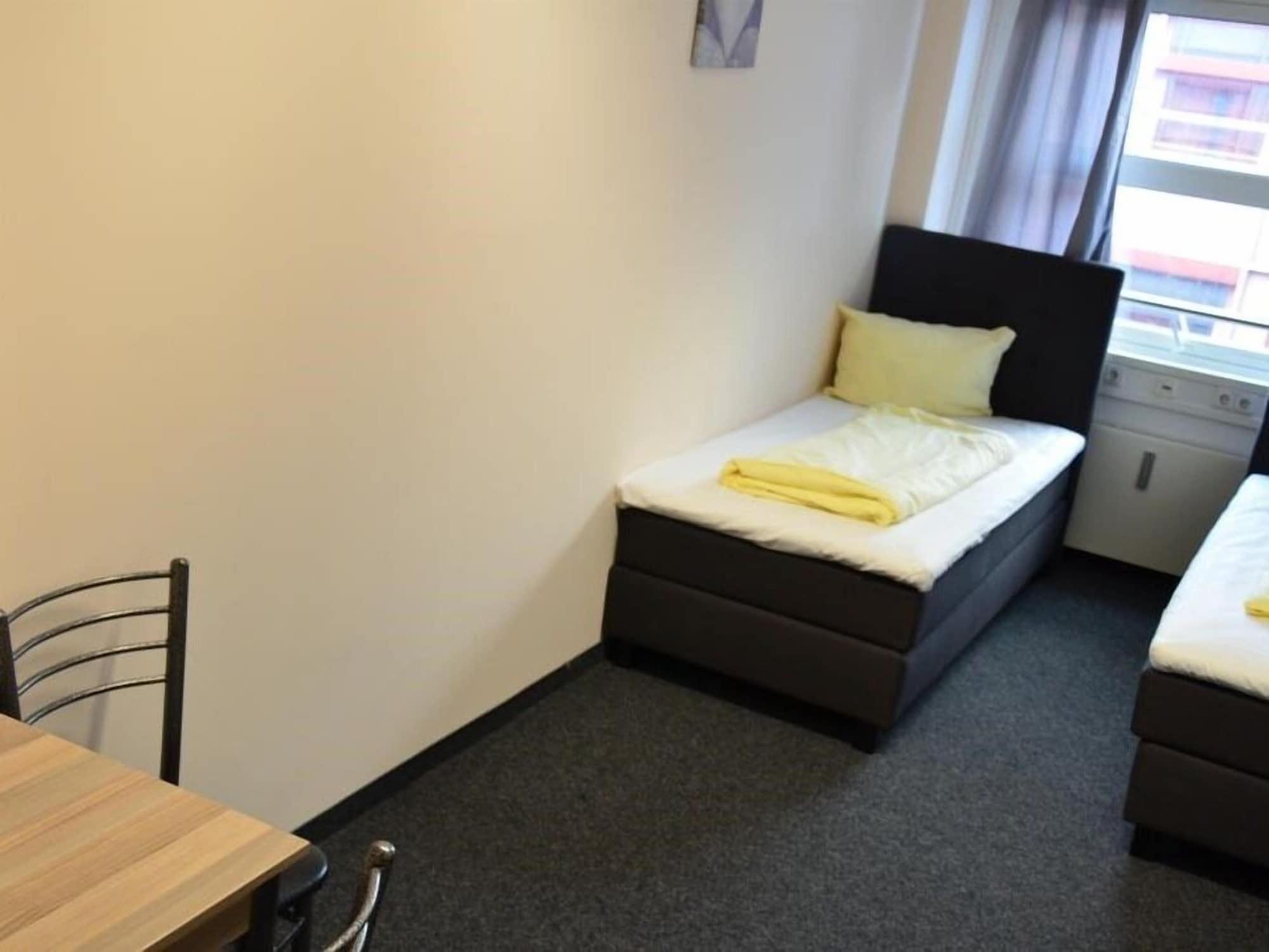 Low Budget Hostel มิวนิก ภายนอก รูปภาพ