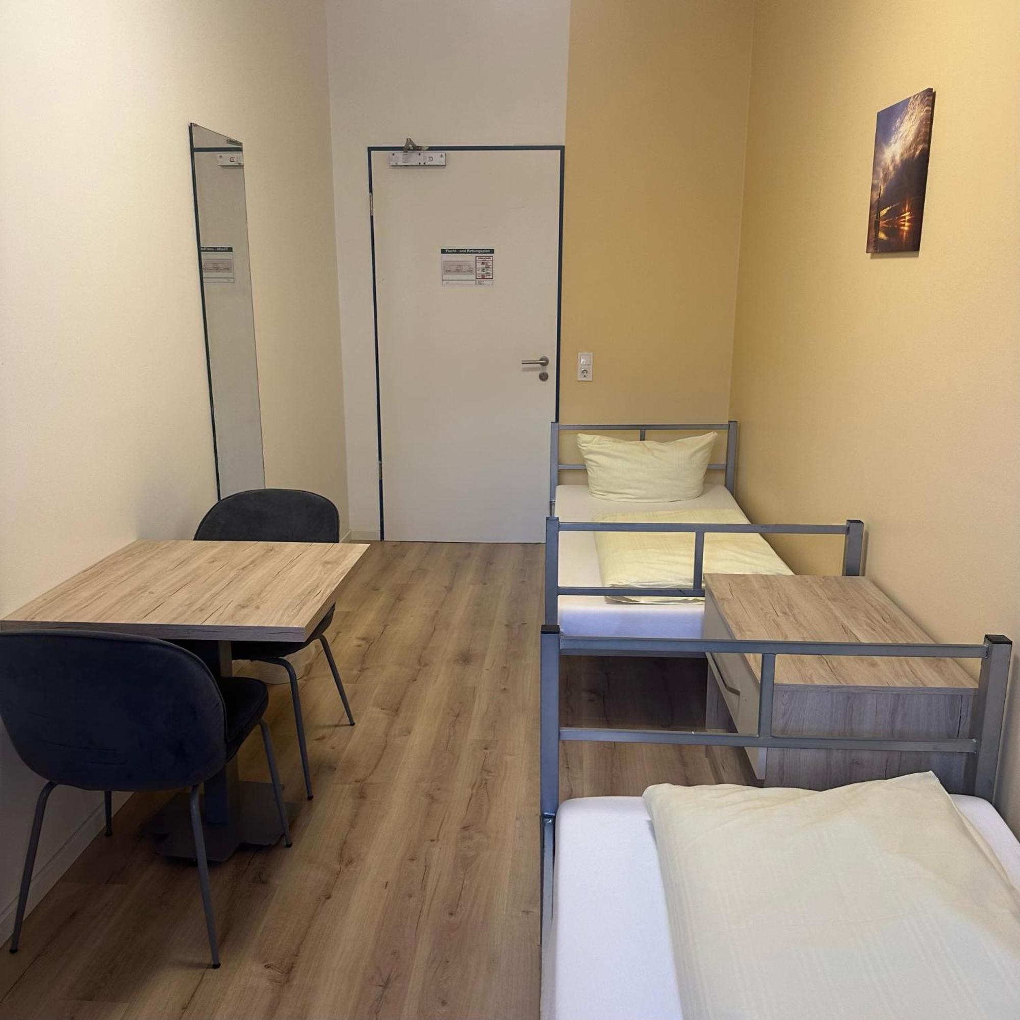 Low Budget Hostel มิวนิก ภายนอก รูปภาพ