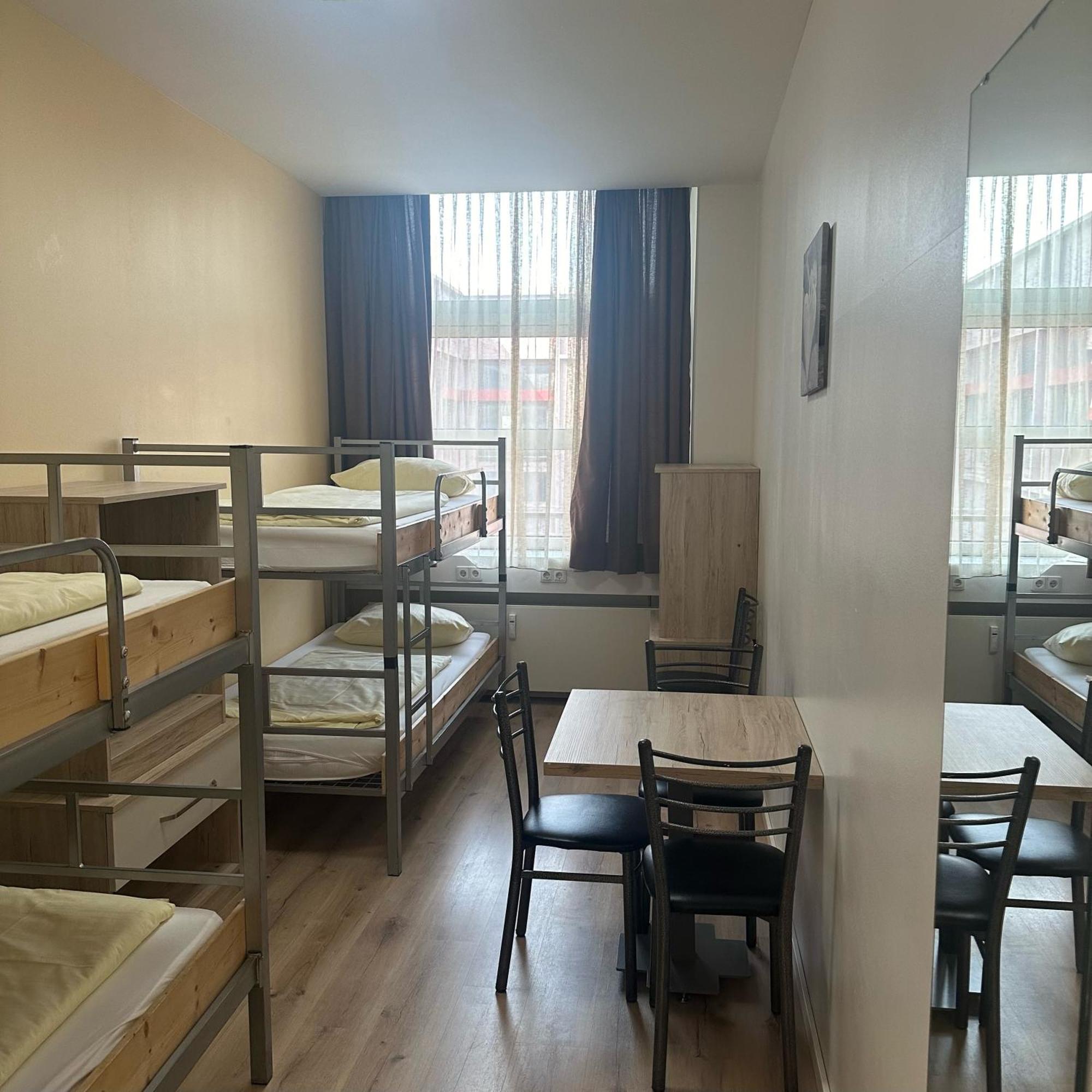 Low Budget Hostel มิวนิก ภายนอก รูปภาพ